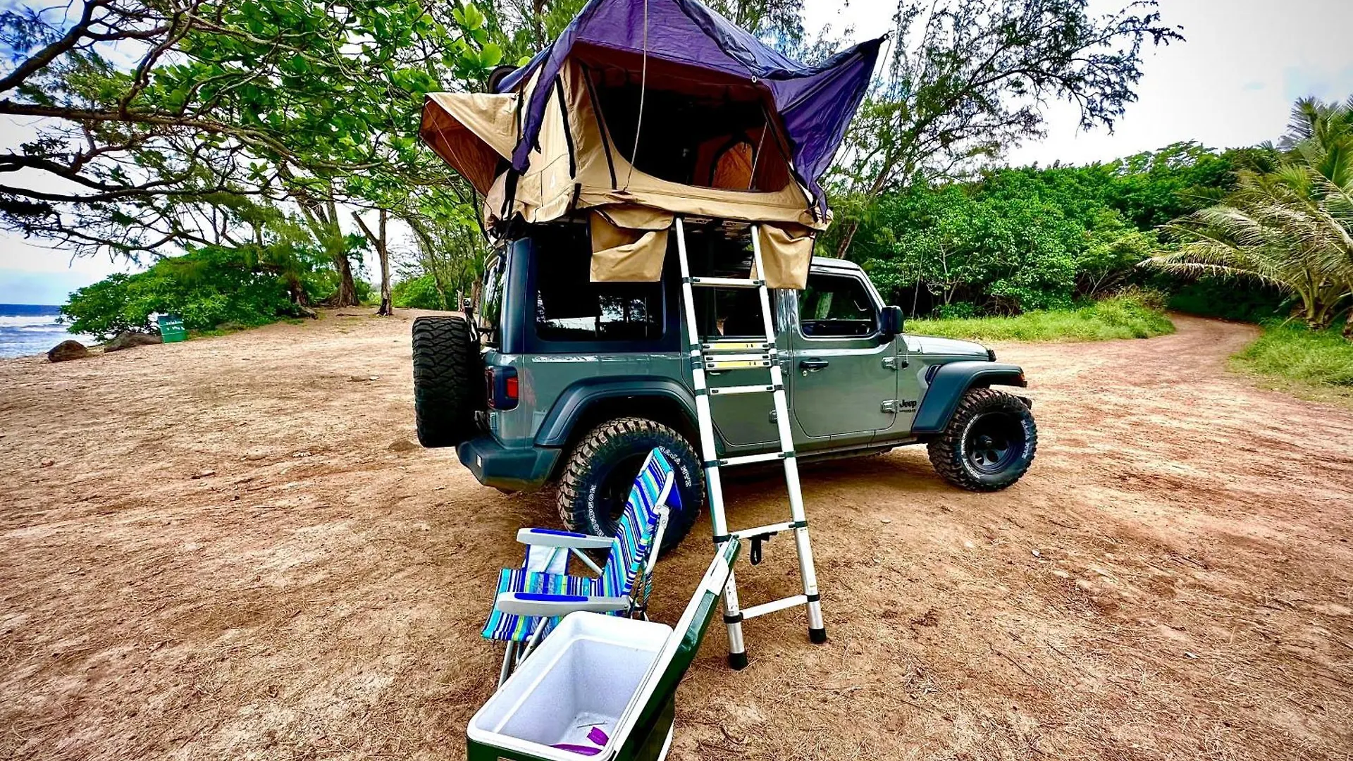 Luxury tent Aloha Glamp's Maui Rooftop Adventure Paia